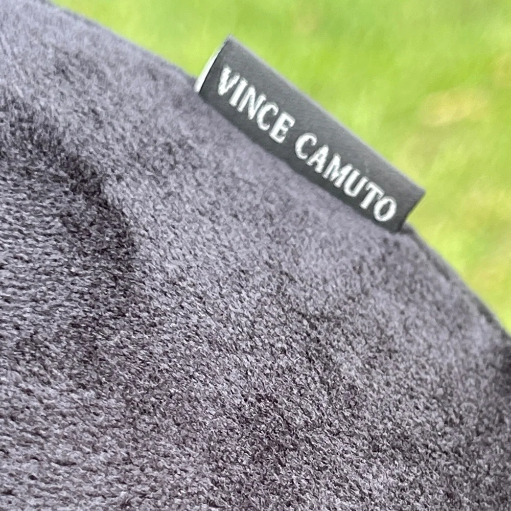 VINCE CAMUTO U Shape Memory Foam Neck Pillow